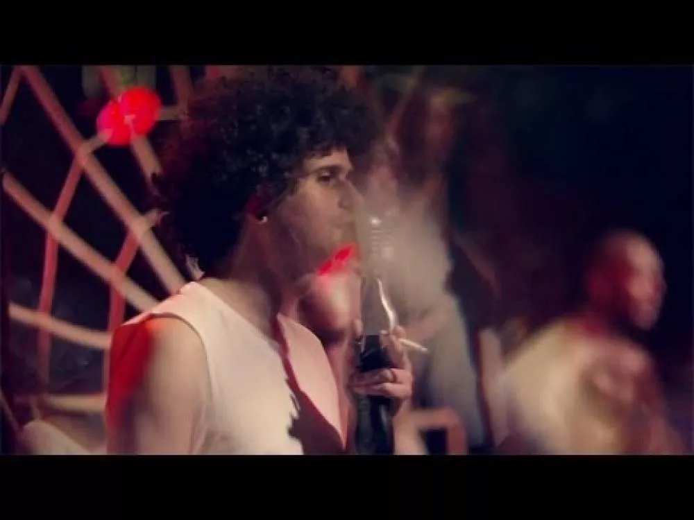 Illustration pour Clip&nbsp;: Total Warr – « Feels Like Home »