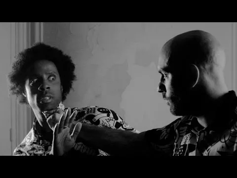 Illustration pour Clip&nbsp;: Hustla (Grems & Le Jouage) – « Les règles (feat. Olivia Ruiz) »