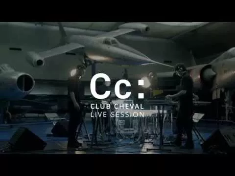 Illustration pour Vidéo&nbsp;: « From the Basement to the Roof » de Club Cheval en live