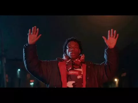 Illustration pour Joey Bada$$ tué par un flic dans son nouveau clip