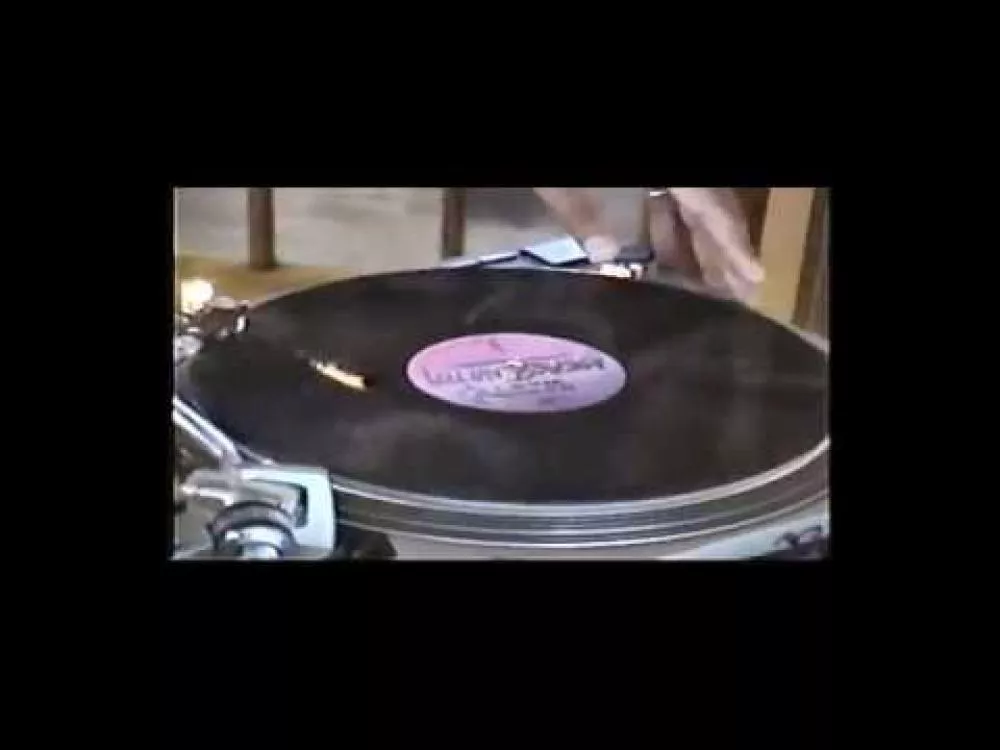 Illustration pour Boston Bun présente un clip astucieux pour « Highland Park »