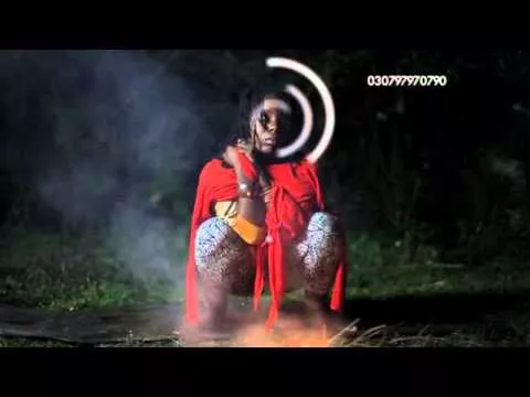 Illustration pour Clip&nbsp;: Fhloston Paradigm – « Chasing Rainbows »