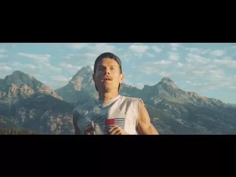 Illustration pour Clip&nbsp;: Dirty Projectors – « Impregnable Question »