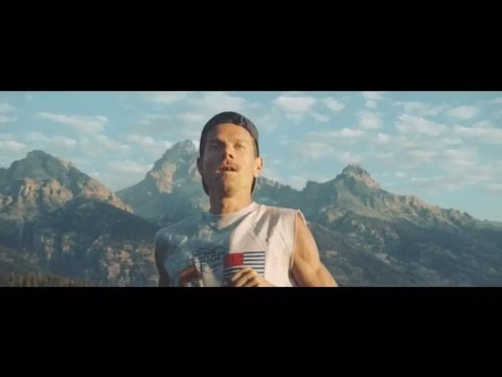 Illustration pour Clip&nbsp;: Dirty Projectors – « Impregnable Question »