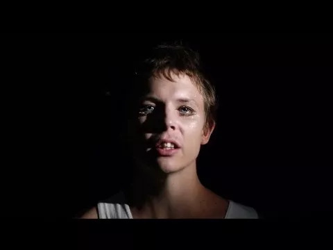 Illustration pour Nick Allbrook (ex-Tame Impala) revient avec un morceau assorti d&rsquo;un clip pailleté