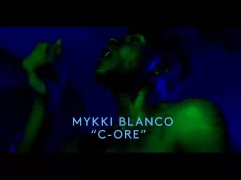 Illustration pour Mykki Blanco dévoile un trailer surprenant pour sa compilation C-ORE