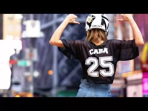 Illustration pour A$AP Rocky s&rsquo;offre une pub avec des top models