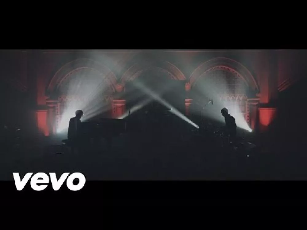 Illustration pour Vidéo&nbsp;: le nouveau clip de GoGo Penguin&nbsp;: « All Res -live at Union Chapel »