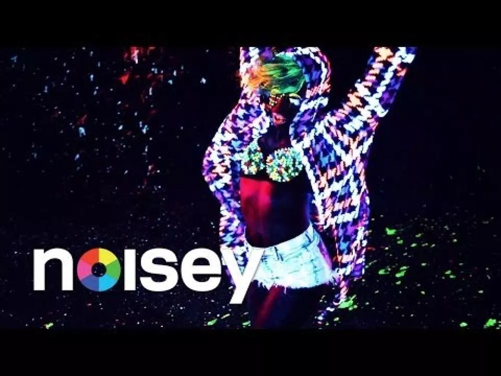 Illustration pour Clip&nbsp;: Major Lazer (ft. Laidback Luke & Ms. Dynamite) – « Sweat »