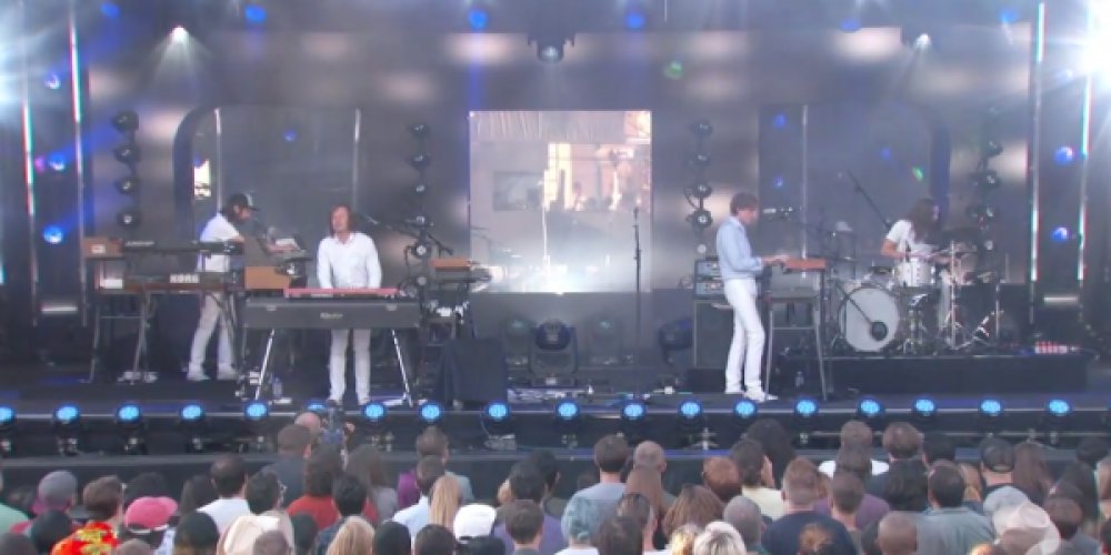 Illustration pour A voir&nbsp;: Air reprend en live « Kelly Watch The Stars » et « La Femme d&rsquo;Argent » chez Jimmy Kimmel