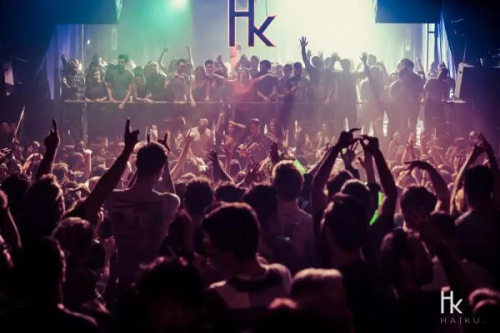 Illustration pour [Vu de l&rsquo;intérieur] Haïku, la mystérieuse agence qui fait vibrer la nuit parisienne