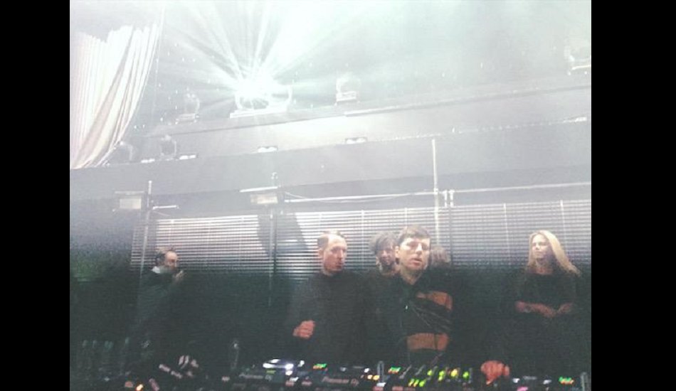 Illustration pour En direct d&rsquo;Innervisions au Troxy (Londres)