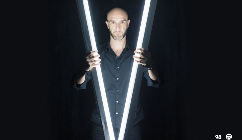 Illustration pour Vitalic en couv&rsquo; de Tsugi 98, en kiosque le mercredi 7 décembre