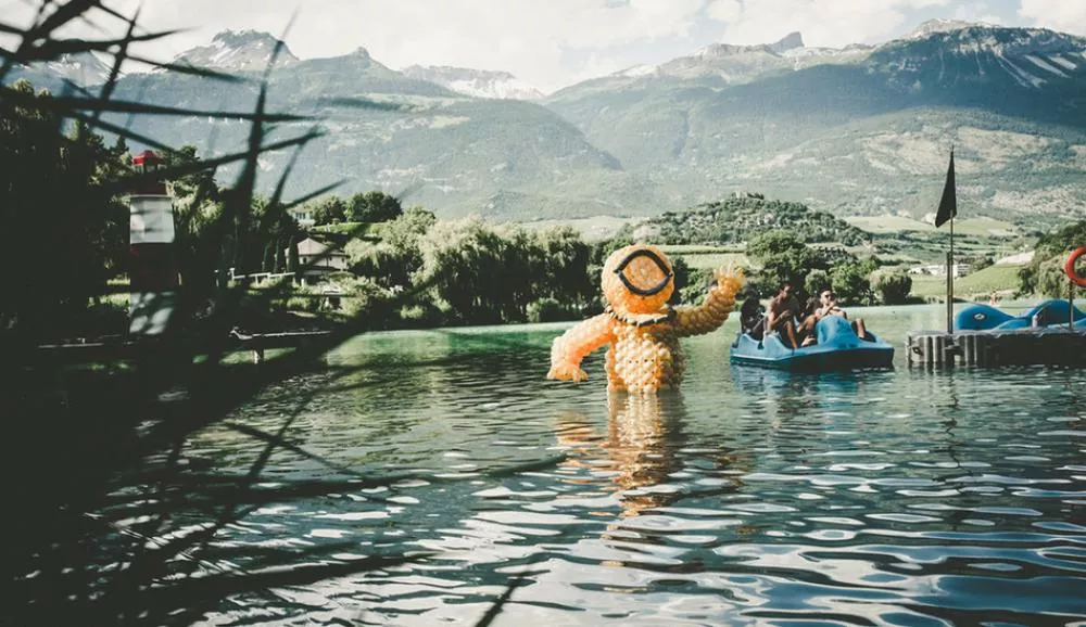 Illustration pour Un week-end au bord de l&rsquo;eau et en musique avec Jabberwocky, HVOB ou Andreya Triana