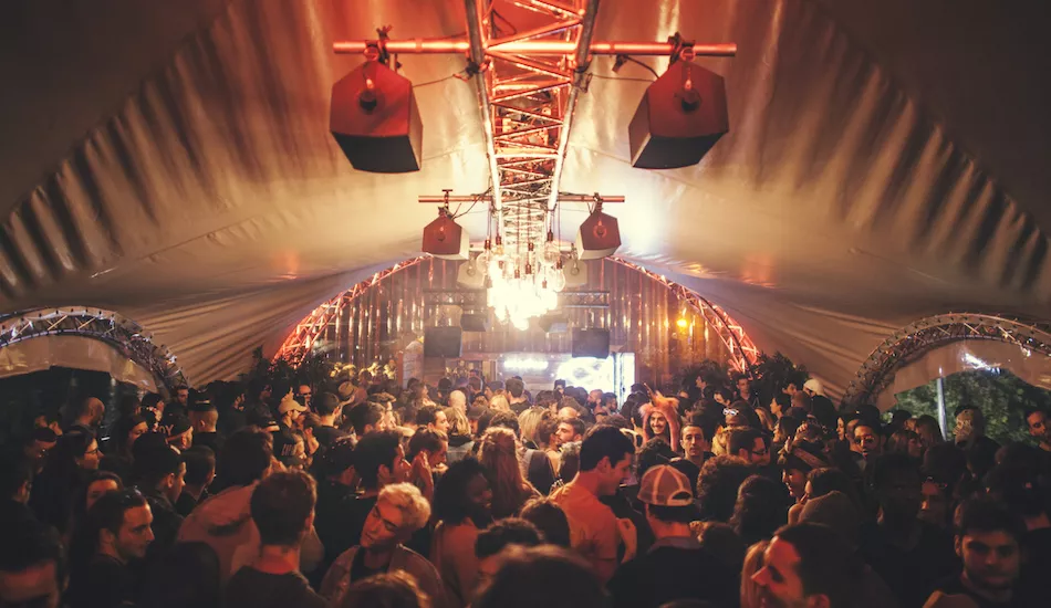 Illustration pour Et les dix meilleurs clubs de Paris sont …