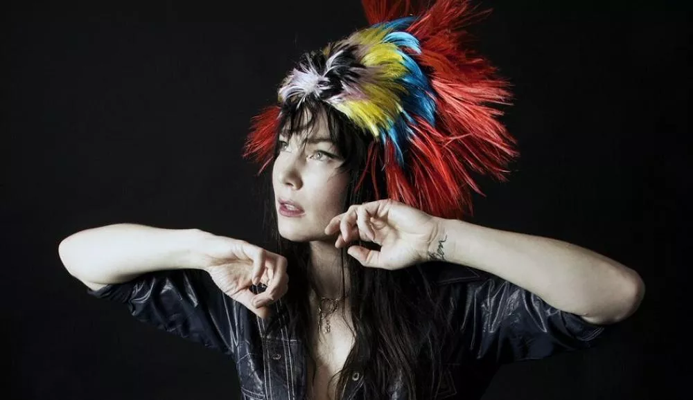 Illustration pour Exclu&nbsp;: Kid Francescoli a remixé Brisa Roché, et ça sent le printemps !