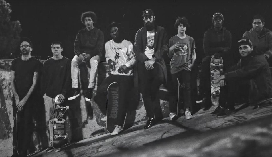 Illustration pour Exclu&nbsp;: Une virée nocturne en skateboard avec le nouveau clip de Xinobi