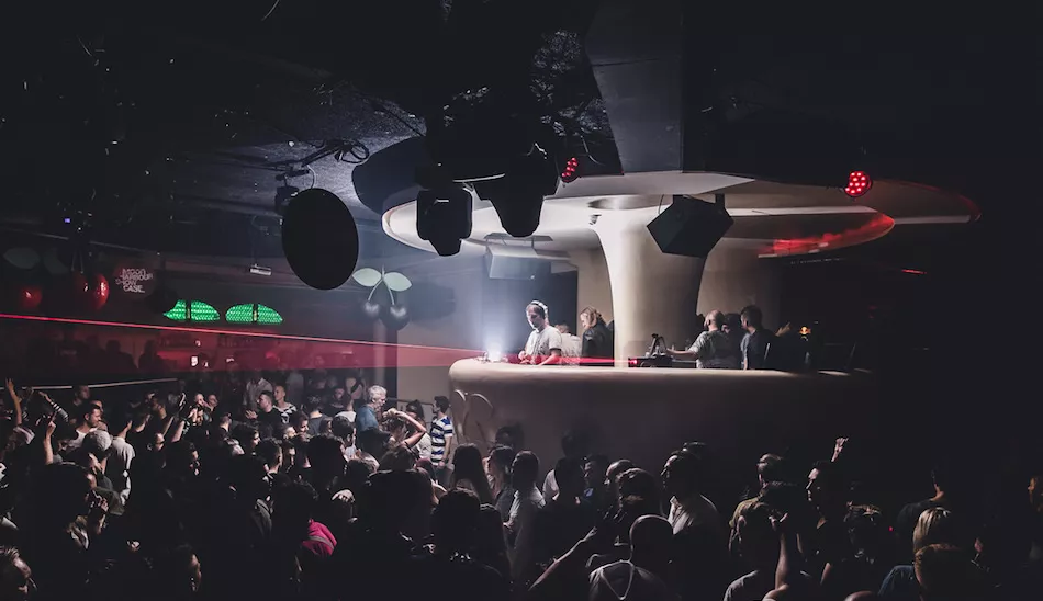 Illustration pour Pachá Barcelona Off Week&nbsp;: cinq jours de clubbing avec Agoria, Sven Väth ou Kenny Larkin