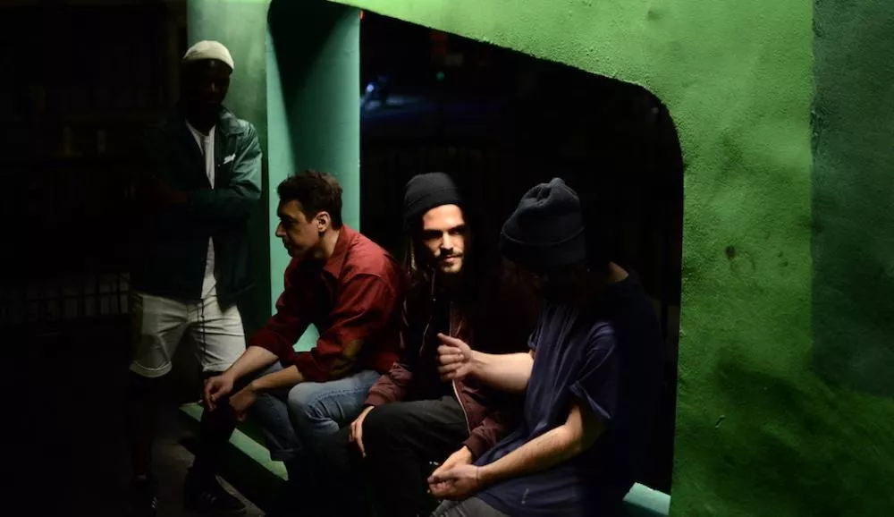 Illustration pour Quatre membres de l&rsquo;équipe Roche Musique s&rsquo;associent le temps d&rsquo;un EP