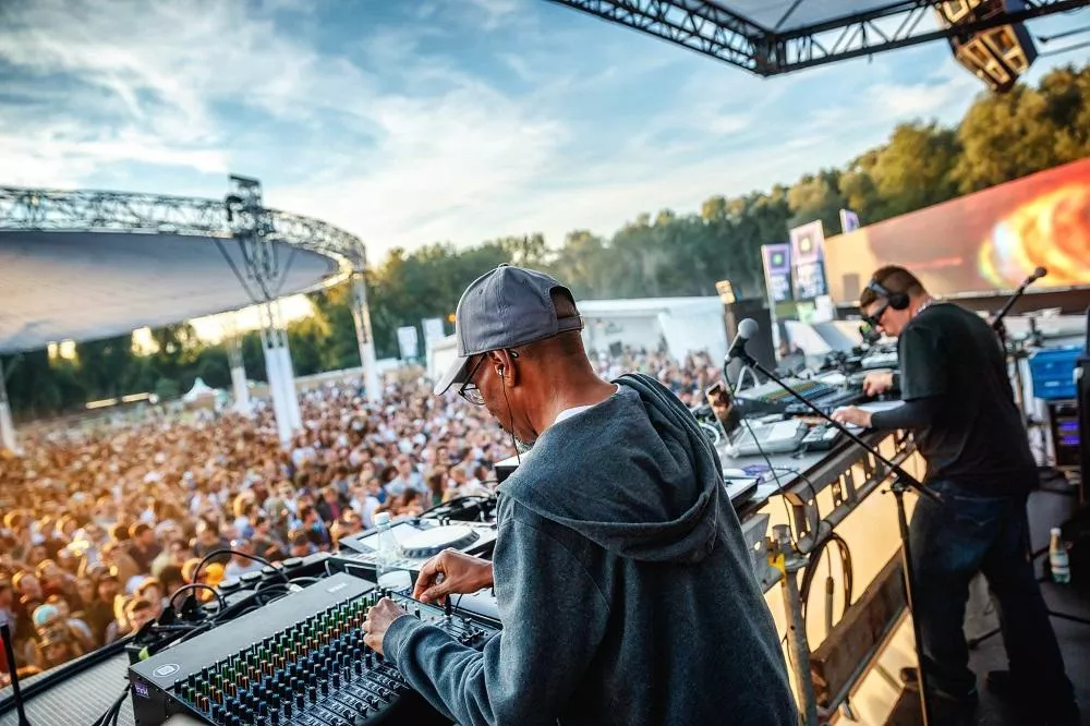 Illustration pour photo3