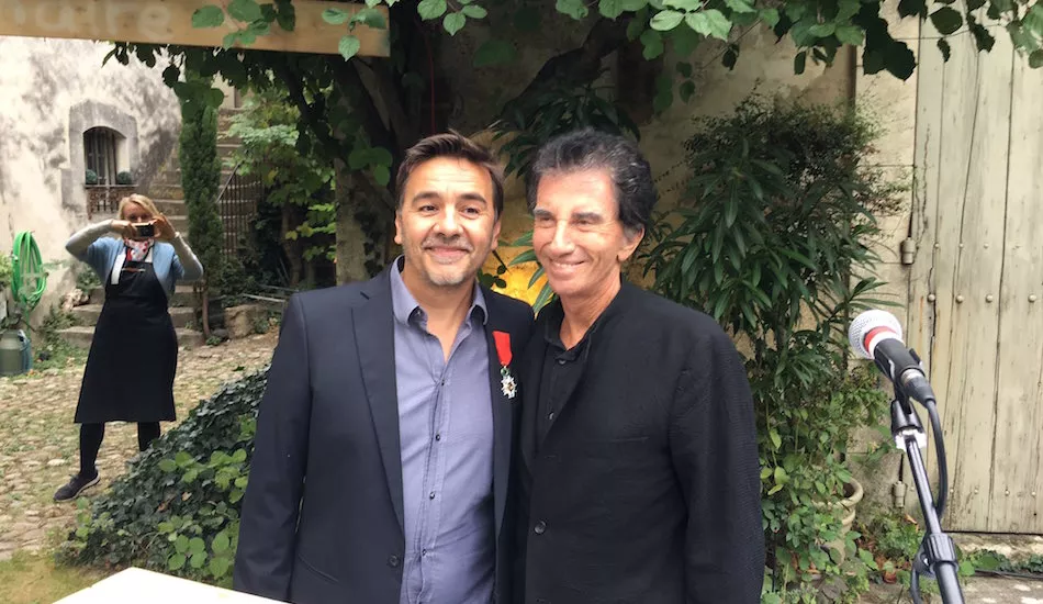 Illustration pour Laurent Garnier reçoit officiellement sa légion d&rsquo;honneur
