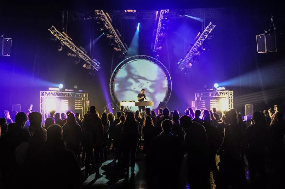 Illustration pour Capsule Festival&nbsp;: la dernière fête avant Noël aligne un beau line-up pointu