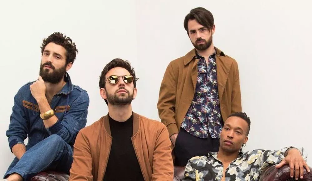 Illustration pour En route pour un voyage immobile avec le nouvel EP de Blow