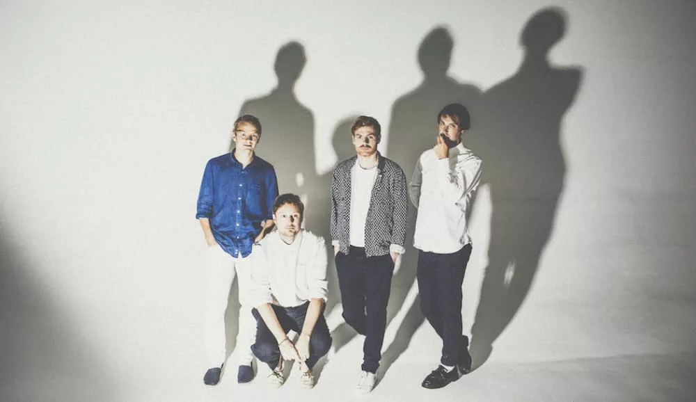 Illustration pour Django Django opère un retour aux sources avec « Marble Skies »