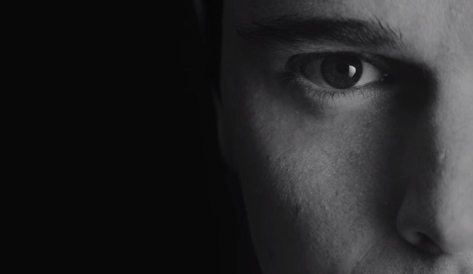 Illustration pour En attendant l&rsquo;album, Her a sorti le clip de « We Choose »