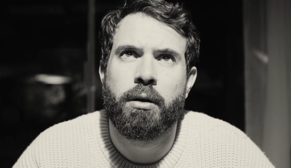 Illustration pour Dans son dernier clip, Son Lux s&rsquo;inspire des thèmes religieux