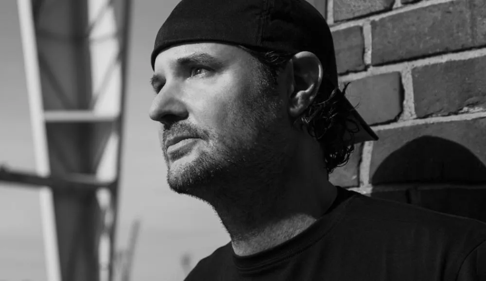 Illustration pour Ecoute et rencontre&nbsp;: The Mover, l&rsquo;âge de béton