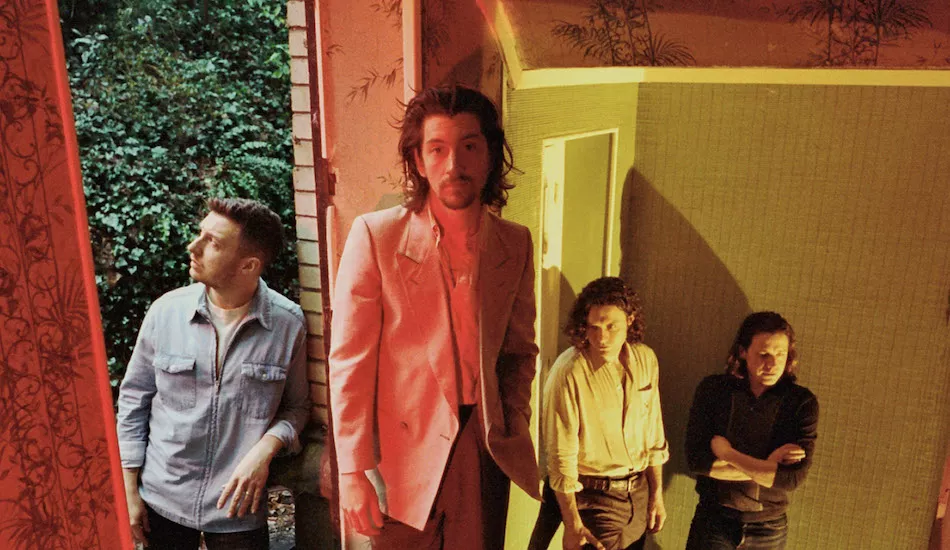 Illustration pour Tsugi Daily&nbsp;: Arctic Monkeys dévoile un premier extrait de l&rsquo;album en live