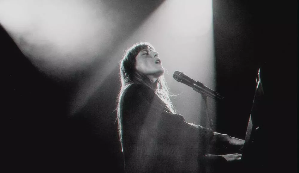 Illustration pour Les 3 éléphants&nbsp;: coup de foudre à Laval-hill