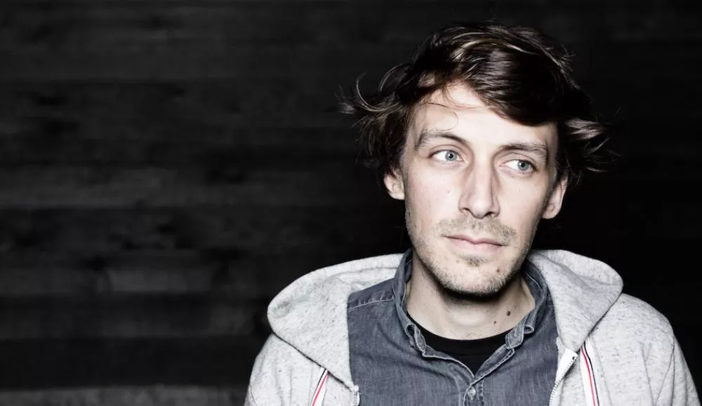 Illustration pour Yuksek délivre son rafraîchissant « Summer Mix » annuel