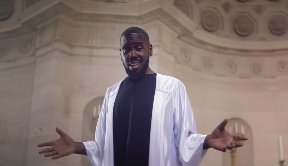 Illustration pour A voir&nbsp;: Kiddy Smile prêche la bonne parole dans son clip « Be Honest »