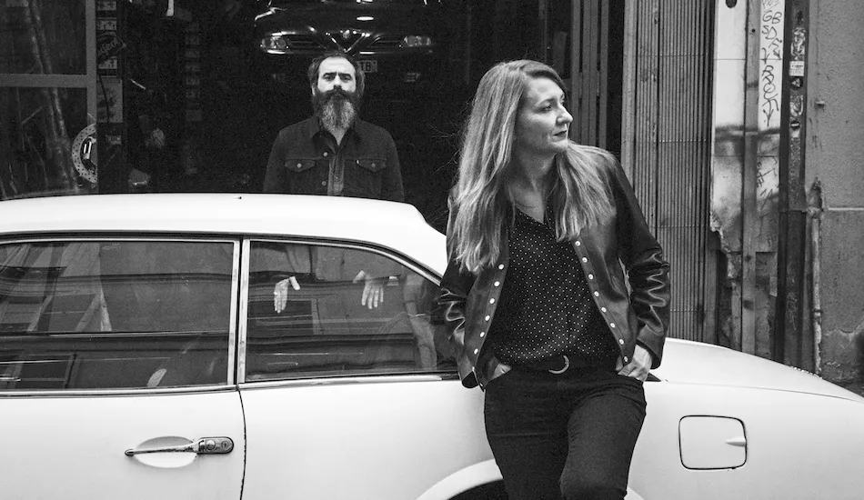 Illustration pour Exclu&nbsp;: The Limiñanas embarque pour la « Witches Valley », single transpirant de garage rock