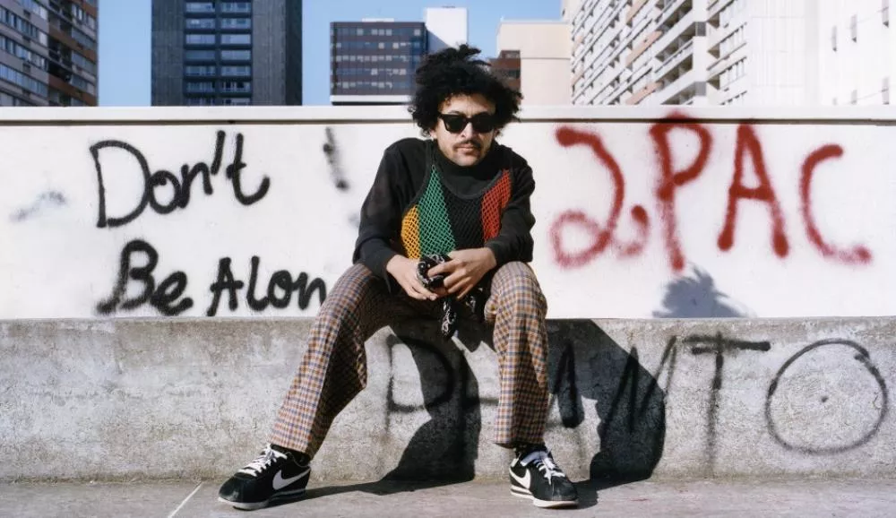 Illustration pour A voir&nbsp;: « Beige 70 », le nouveau clip de Cola Boyy tourné au Péripate