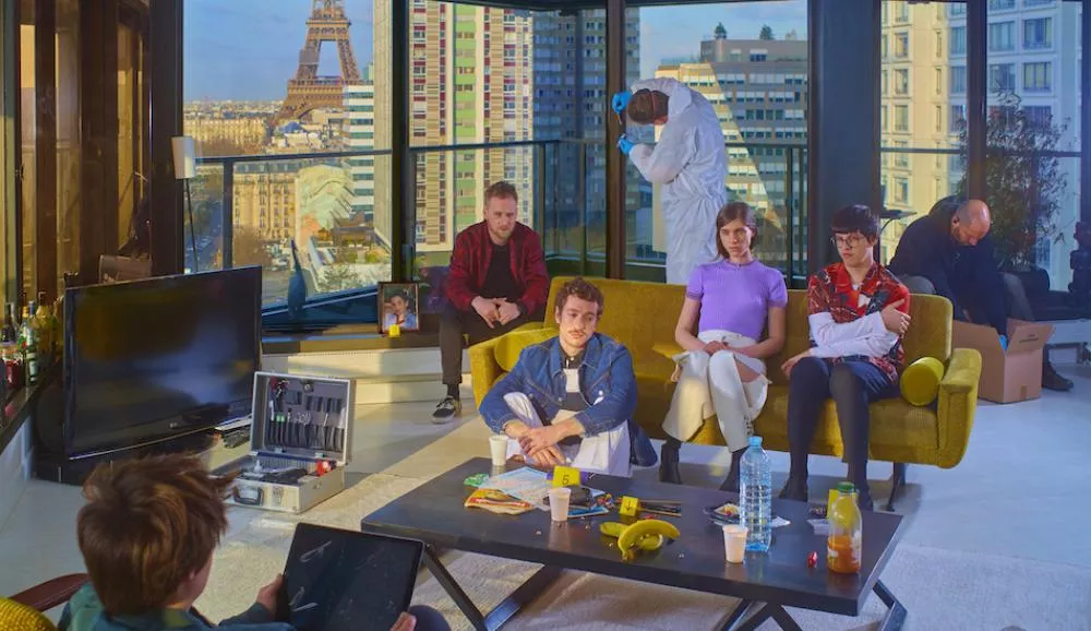 Illustration pour « Image au mur », les voyages immortalisés de Grand Blanc