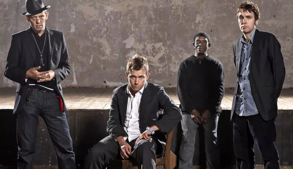 Illustration pour The Good, The Bad & The Queen (supergroupe de Damon Albarn) dévoile l&rsquo;album « Merrieland »