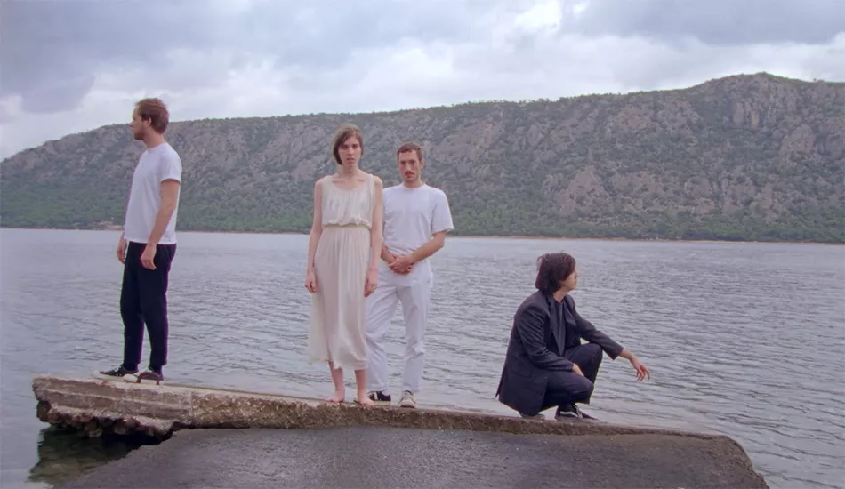 Illustration pour À voir&nbsp;: « Les Îles » le nouveau clip poétique de Grand Blanc inspiré par la mythologique grecque