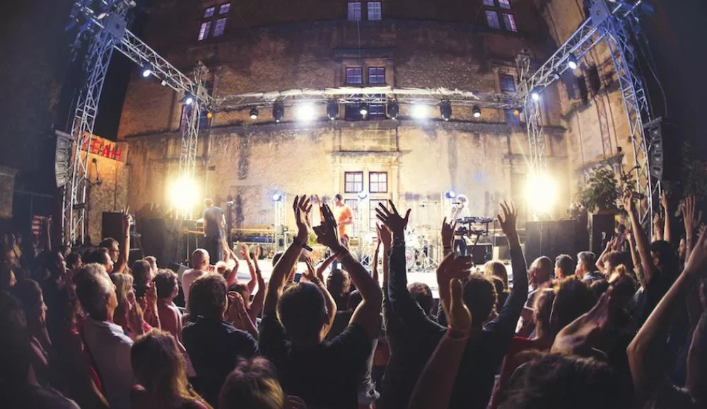 Illustration pour Léonie Pernet, 2manydjs, Psychotic Monks&nbsp;: la programmation complète du festival Yeah! est enfin disponible