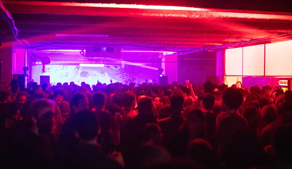 Illustration pour L’association Les Eveillés organise une soirée d’aide aux exilés avec Charlotte Bendiks, Borusiade, Ben Cohen et Nari Fshr