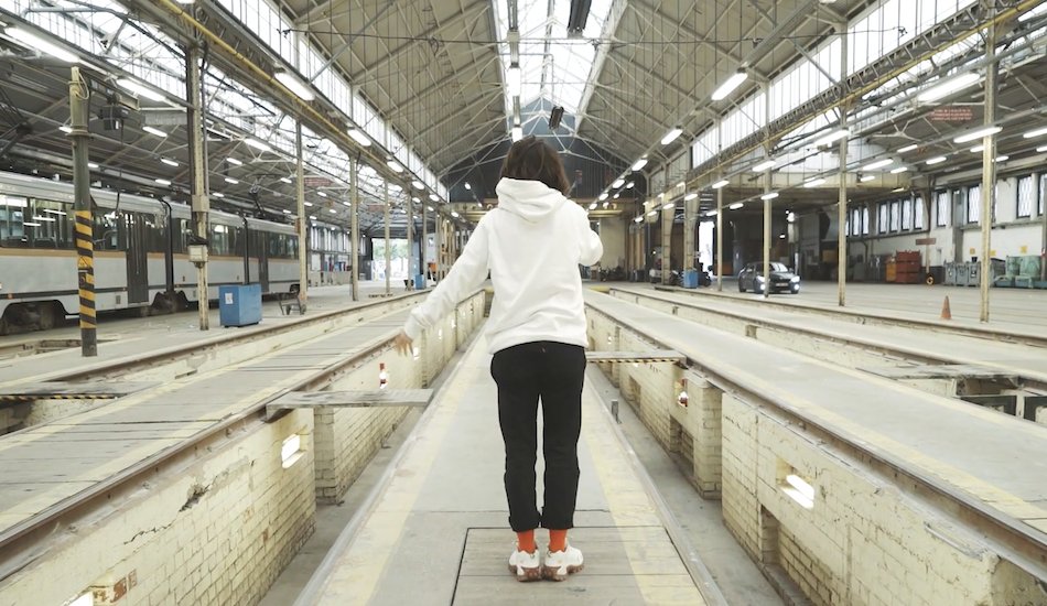 Illustration pour Aloïse Sauvage dévoile une session enregistrée avec Bruxelles Ma Belle