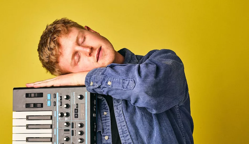 Illustration pour Tsugi Daily&nbsp;: Oli Hannaford revient avec un EP fait pour siroter un cocktail le long d&rsquo;une piscine…