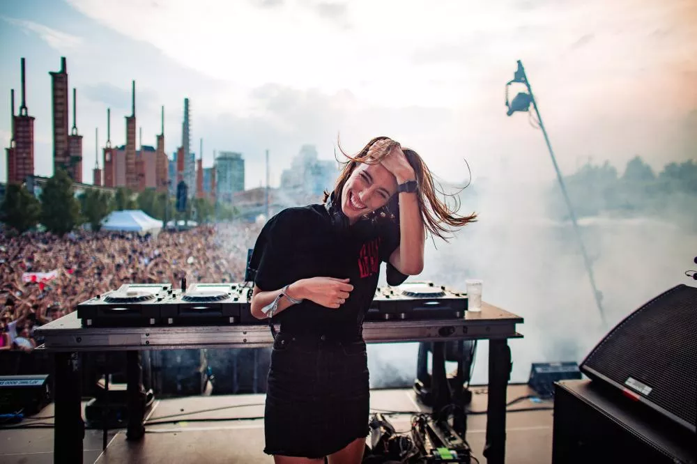 Illustration pour sinestésiainc-dj-kff19-152