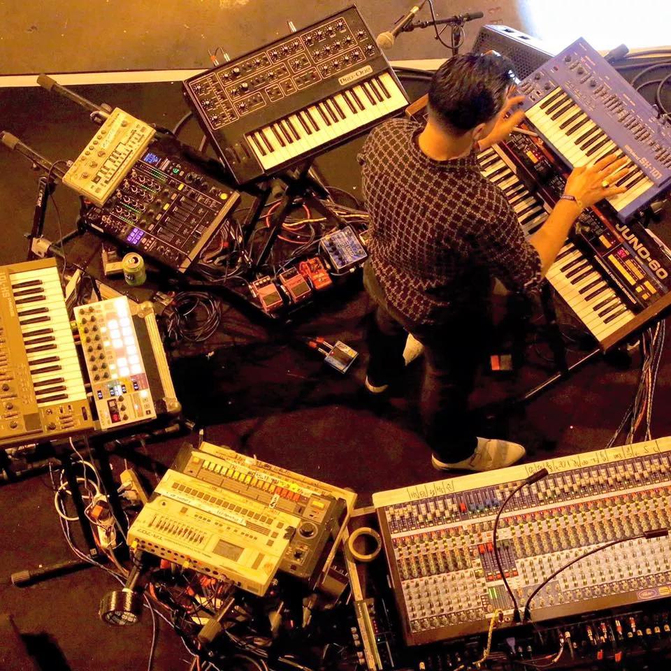 Illustration pour 13886499_10154222058531068_1919048256805013666_n