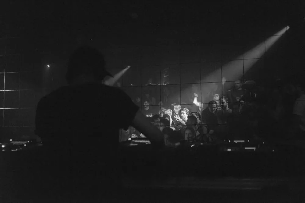 Illustration pour Kicks distordus et atmosphères punk&nbsp;: le méchant label Tripalium fête ses 5 ans