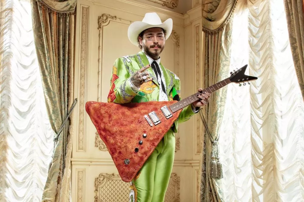 Illustration pour Au carnaval des stars du rock, Post Malone a l&rsquo;un des meilleurs déguisements