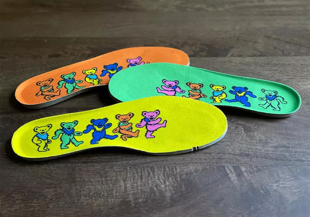 Illustration pour Grateful-Dead-22Dancing-Bears22-Nike-SB-Dunk-Low-03