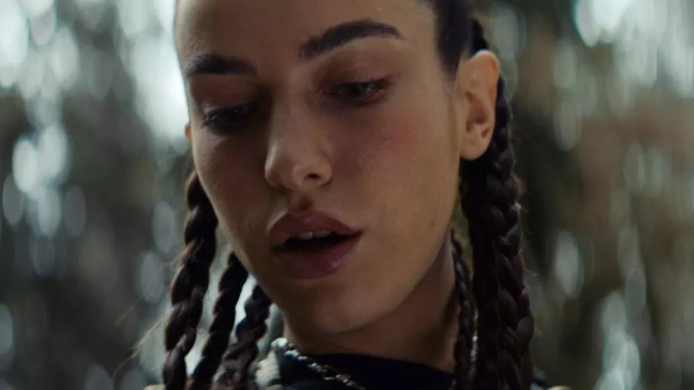 Illustration pour Oklou guide la pop française de demain avec cette mixtape pleine de maturité